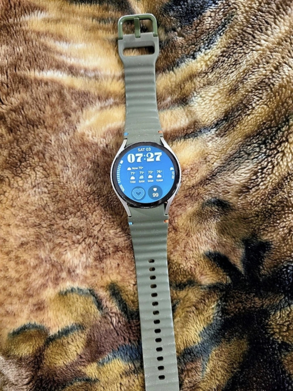 Samsung Galaxy Watch6 Smartwatch with Replacement Bands